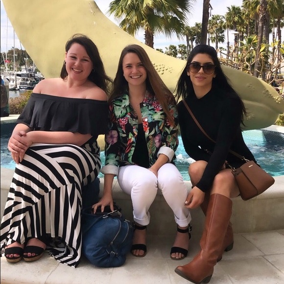 Meet your Posher, Victoria - Picture 4 of 6